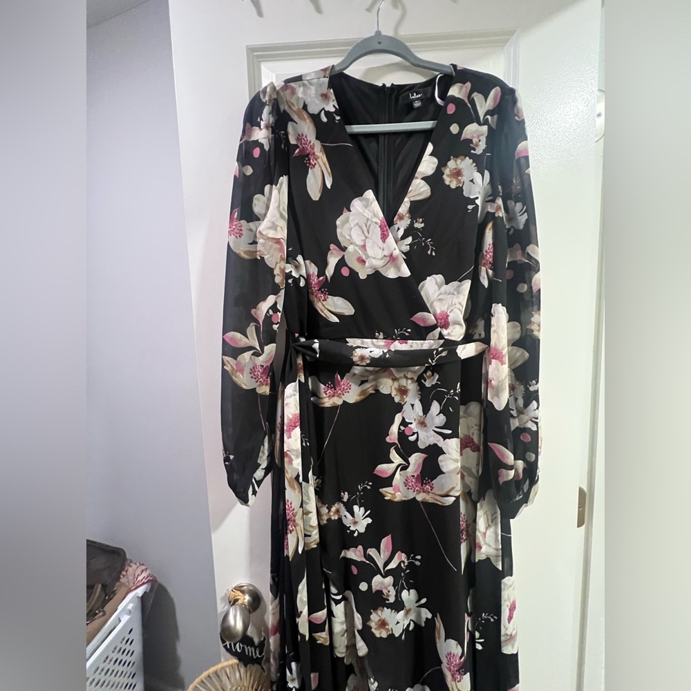 Lulu's Black Floral Long Sleeve Dress